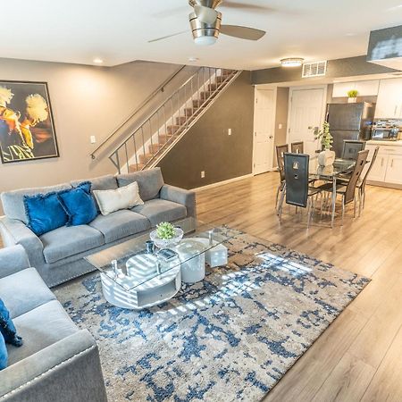Spacious 2-Bedroom Townhouse With Pool & Private Patio In Central Las Vegas Kültér fotó