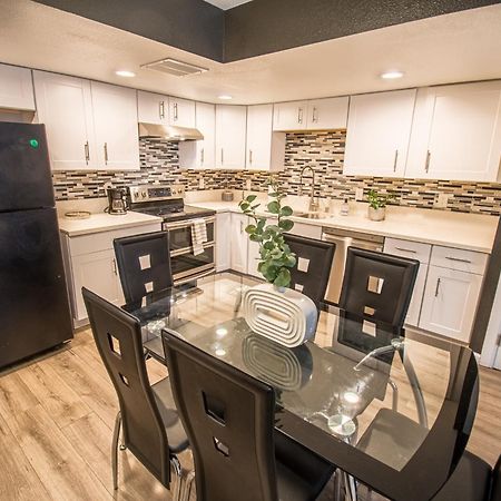 Spacious 2-Bedroom Townhouse With Pool & Private Patio In Central Las Vegas Kültér fotó